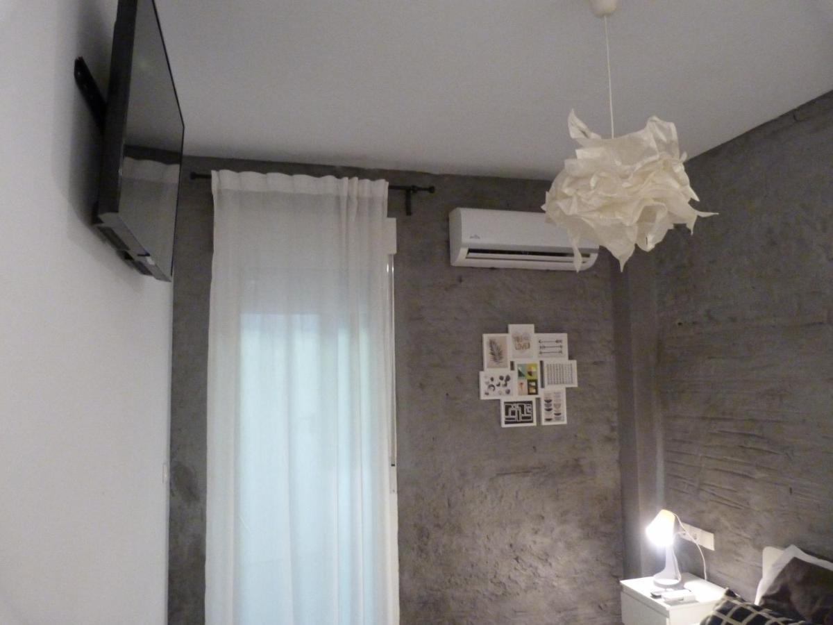 Pequeno Alojamiento Con Mini Piscina - No Climatizada Valencia Exterior photo